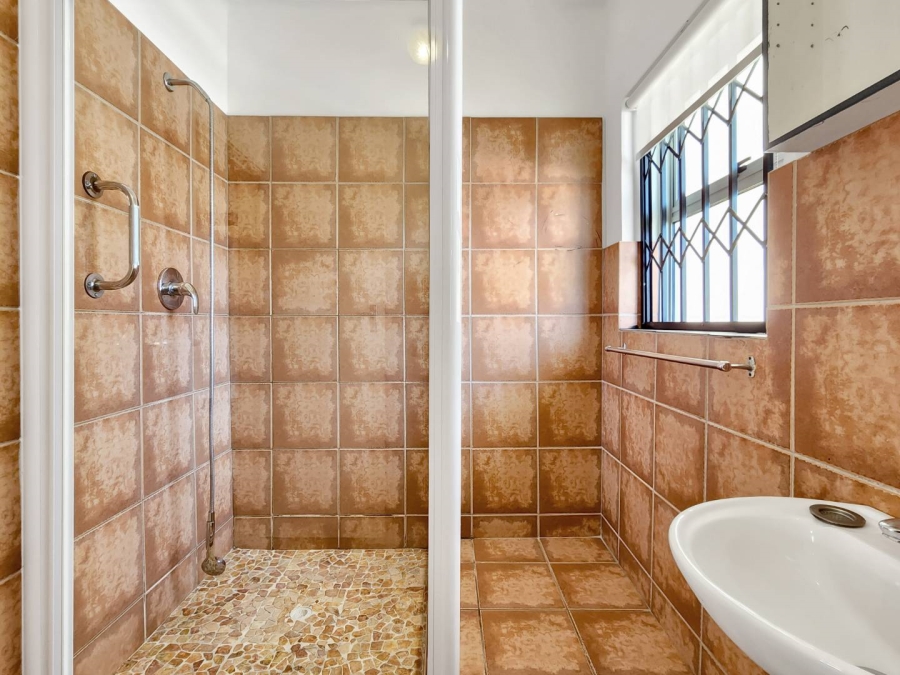 2 Bedroom Property for Sale in Green Point Western Cape